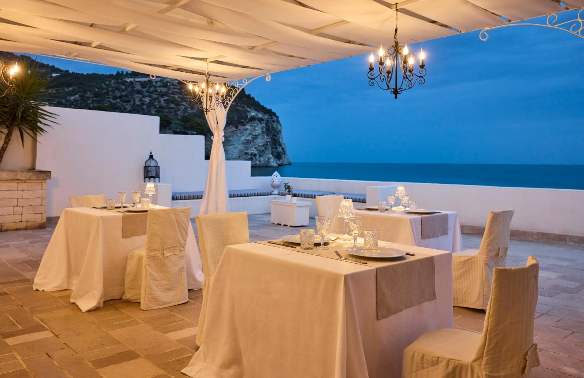 La Casa E Il Mare, Private Bay Hotel Mattinata Exteriör bild